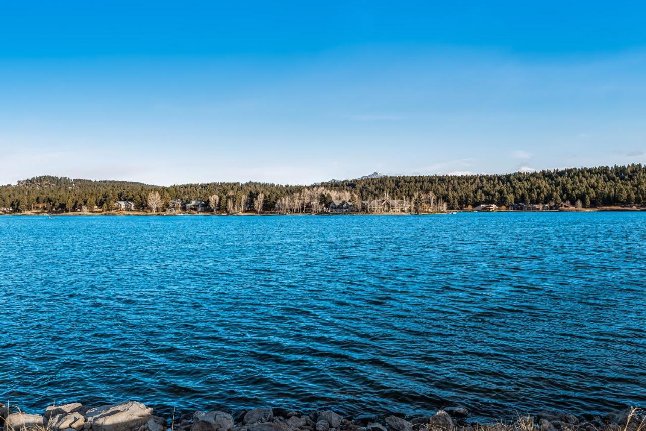 The Lakeview Escape